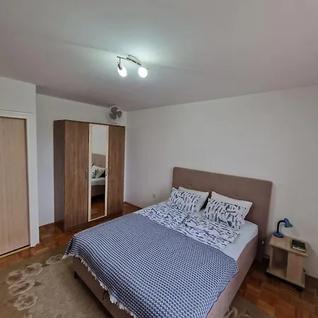 Apartment Becko *